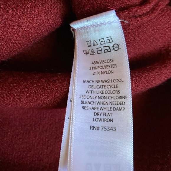 Cynthia Rowley Sweater - Picture 5 of 6